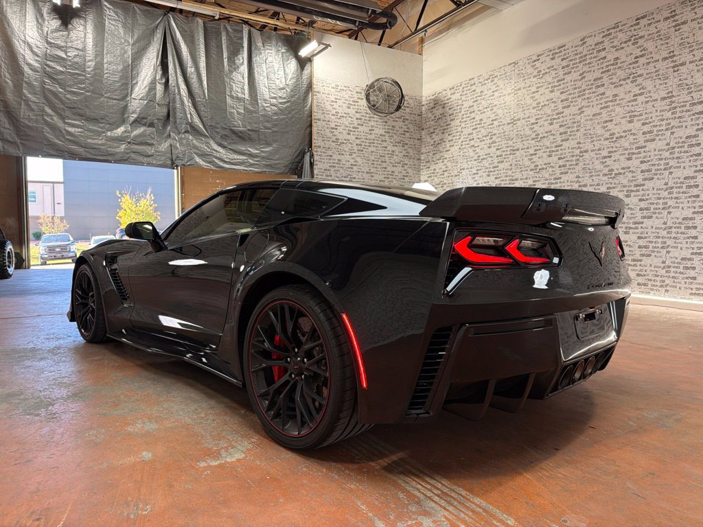 Used 2017 Chevrolet Corvette Z06 RWD image 5