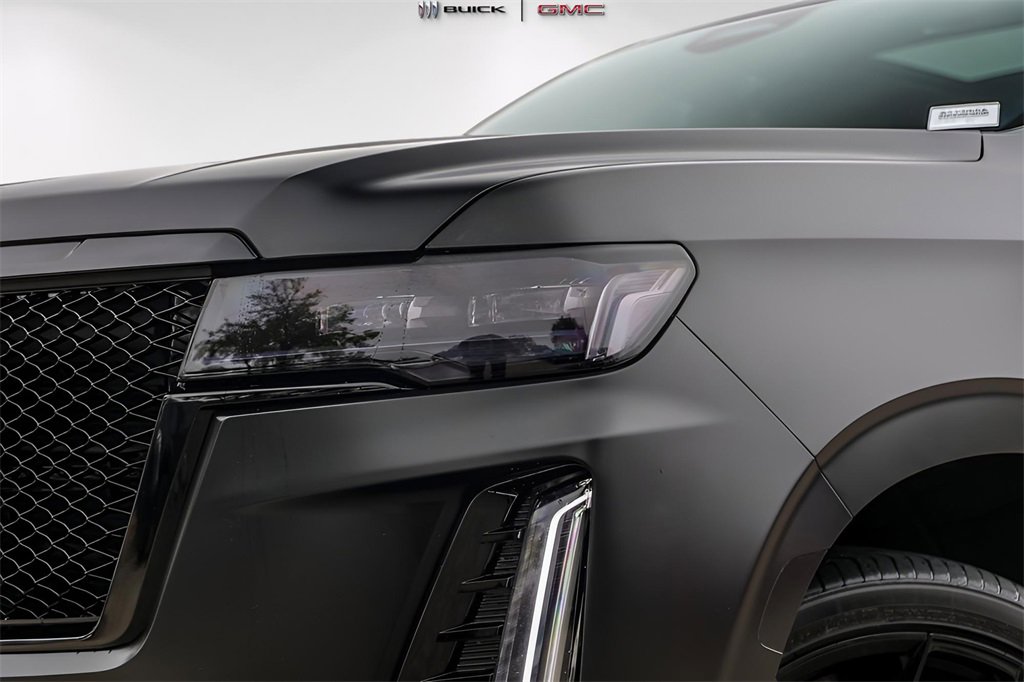 Used 2023 Cadillac Escalade V w/ LPO, ONYX Package image 3