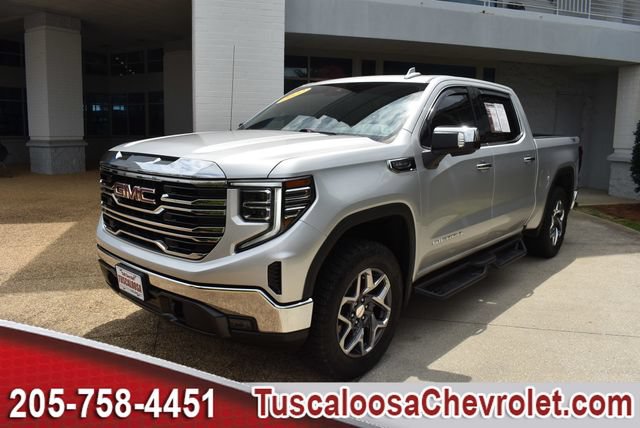 Used 2022 GMC Sierra 1500 SLT w/ X31 Off-Road Package AWD/4WD image 5