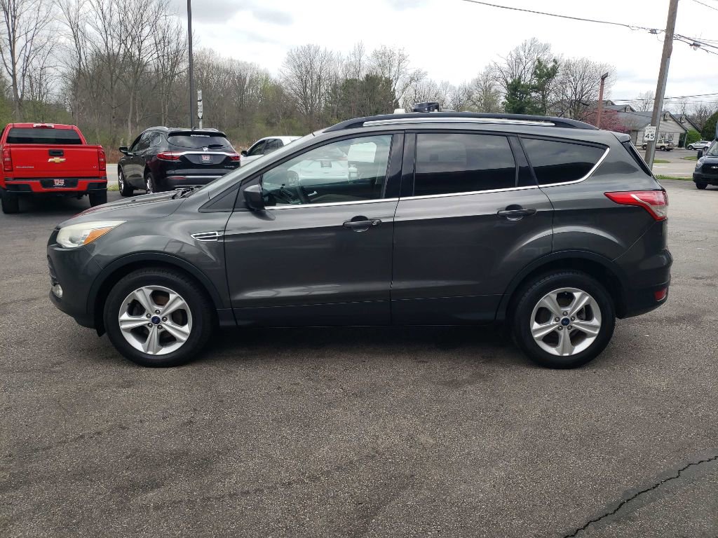 Used 2016 Ford Escape SE w/ Equipment Group 201A FWD image 4