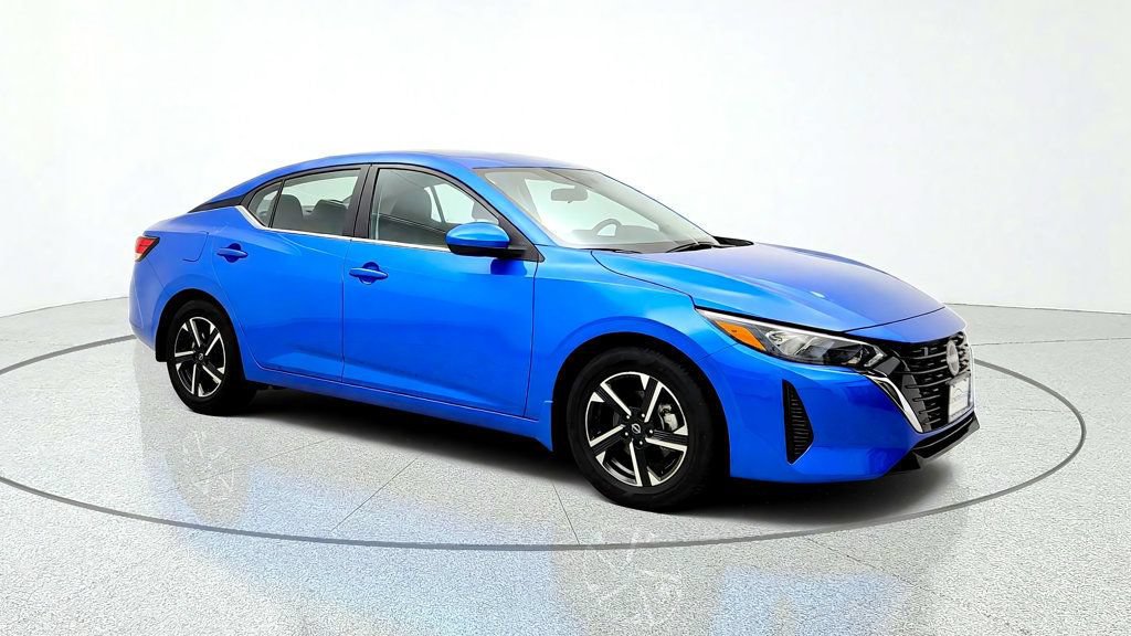 Used 2024 Nissan Sentra SV FWD image 3