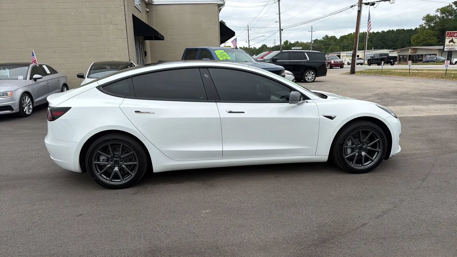 Used 2018 Tesla Model 3 Mid Range RWD image 6