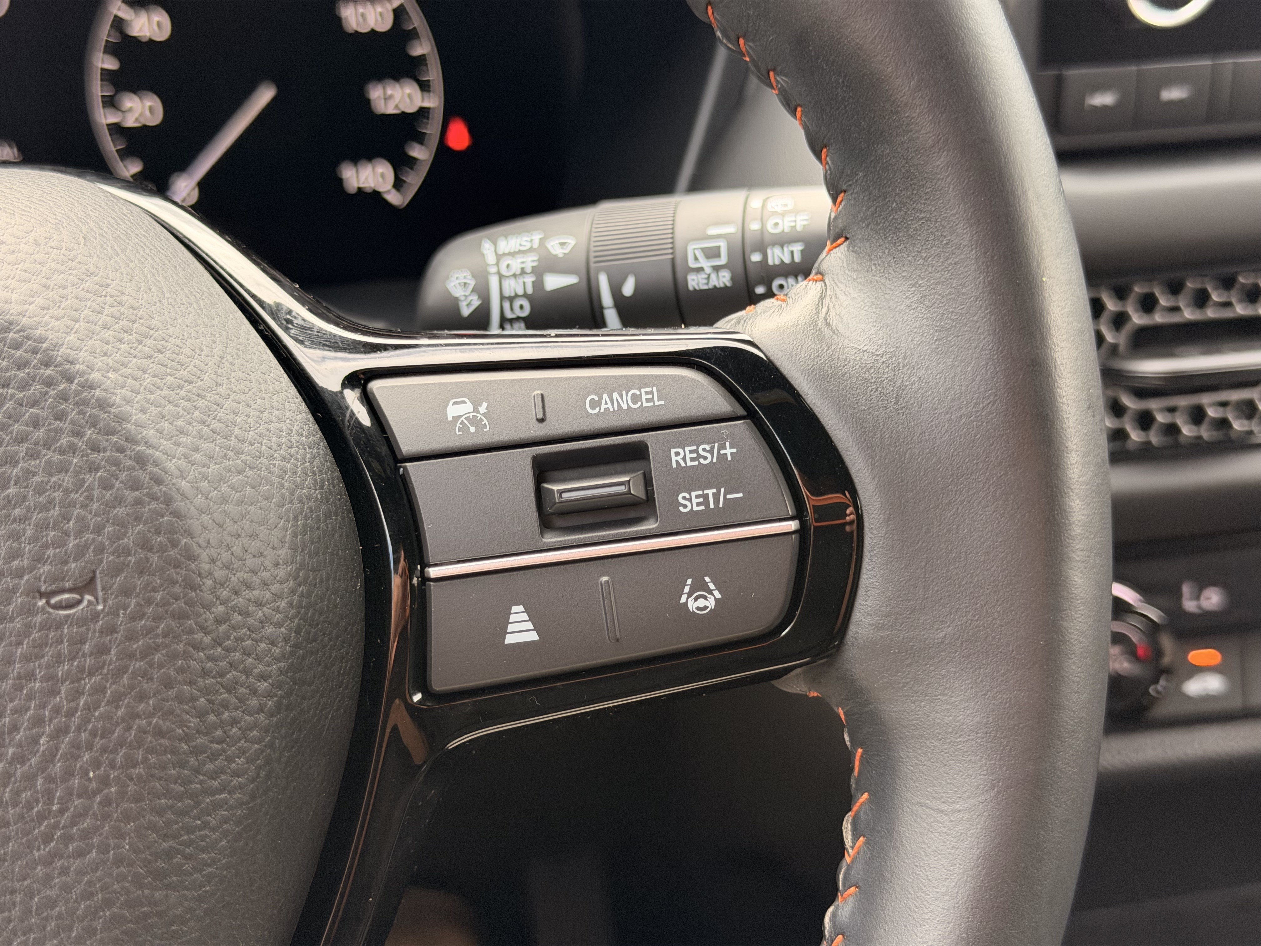 Used 2025 Honda HR-V Sport image 25