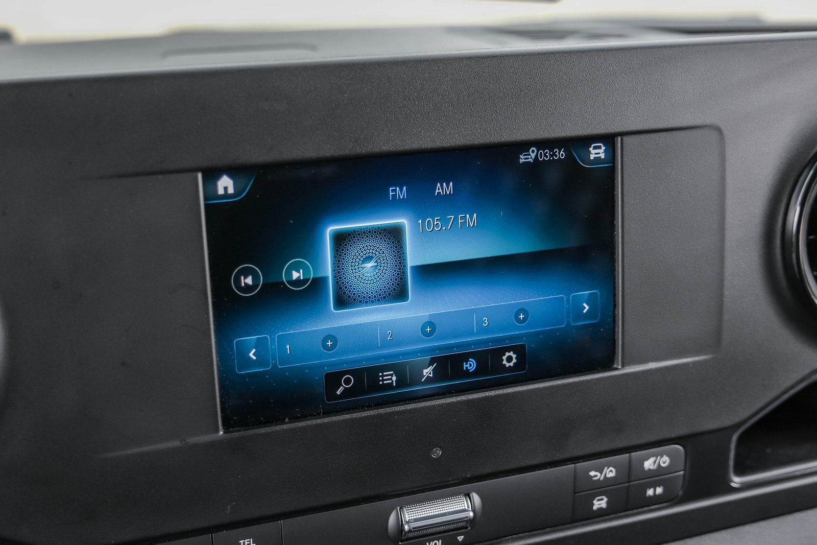 Used 2024 Mercedes-Benz Sprinter 3500 image 32