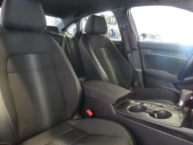 Used 2025 Honda Civic Sport image 6
