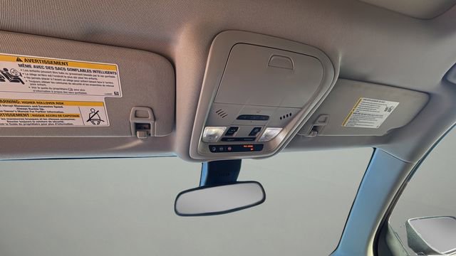 Used 2018 GMC Terrain Denali w/ Advanced Safety Package image 28