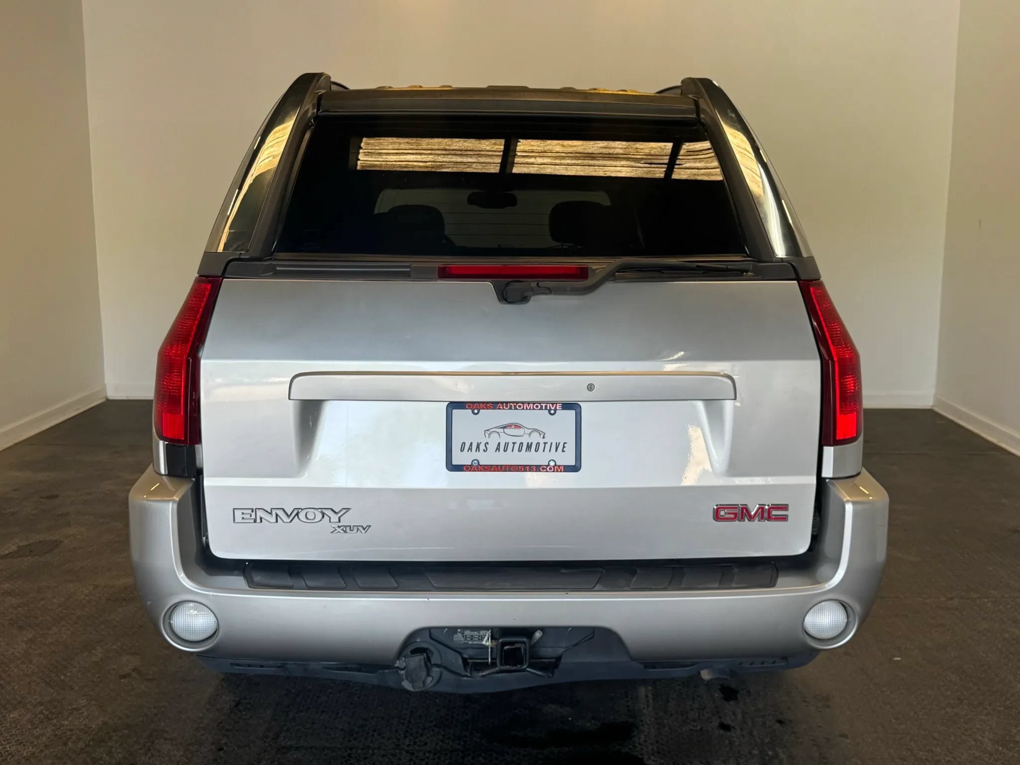 Used 2004 GMC Envoy XUV SLE w/ 1SB Preferred Equipment Group AWD/4WD image 5