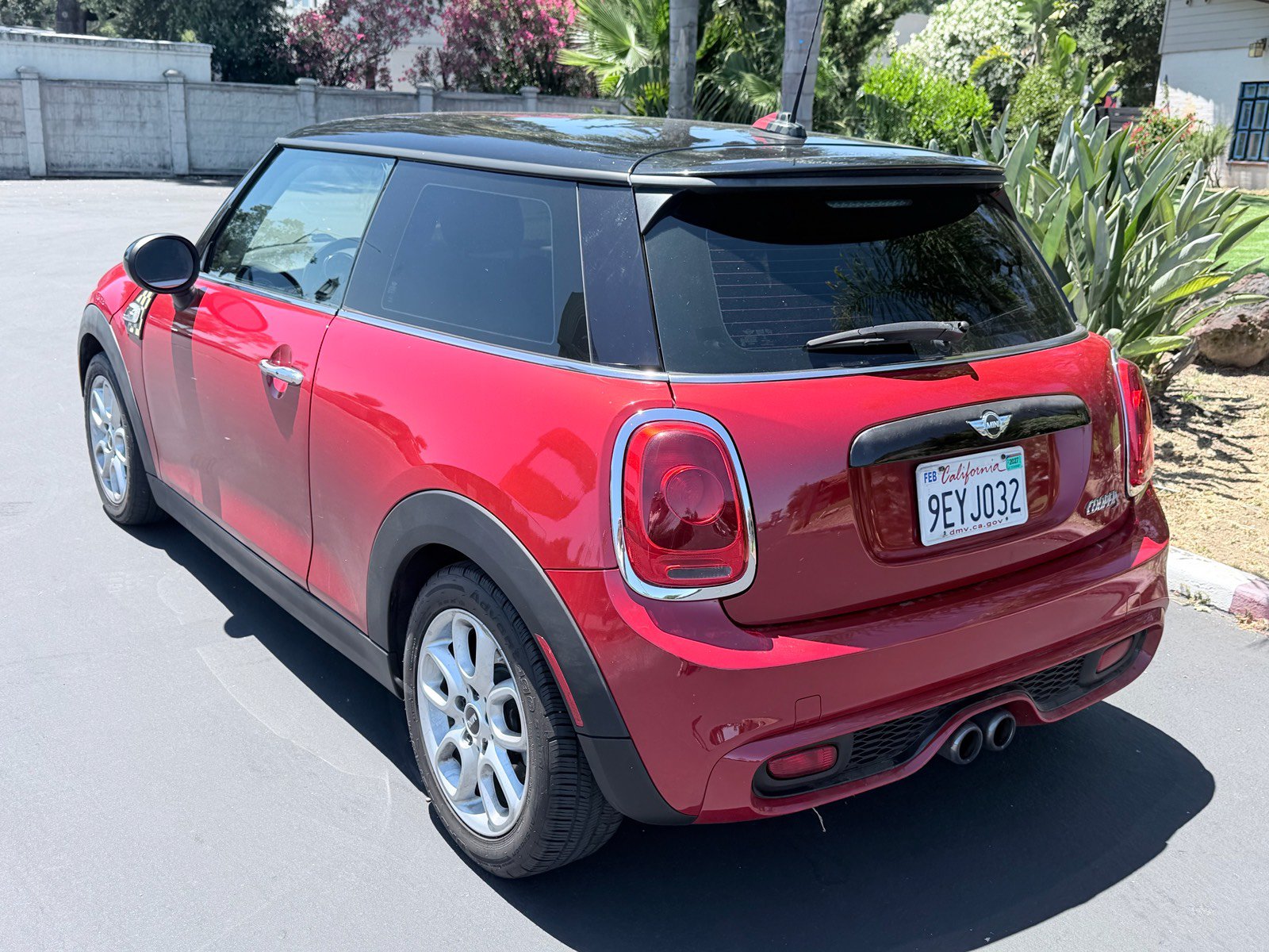 Used 2015 MINI Cooper S FWD image 2