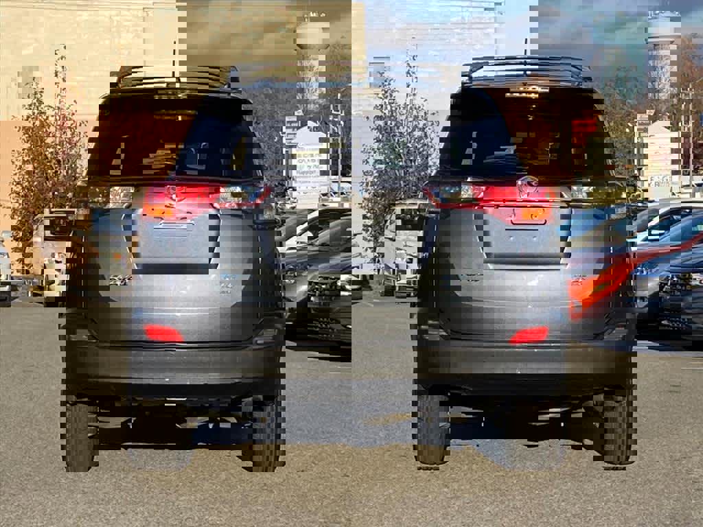 Used 2014 Toyota RAV4 XLE image 4