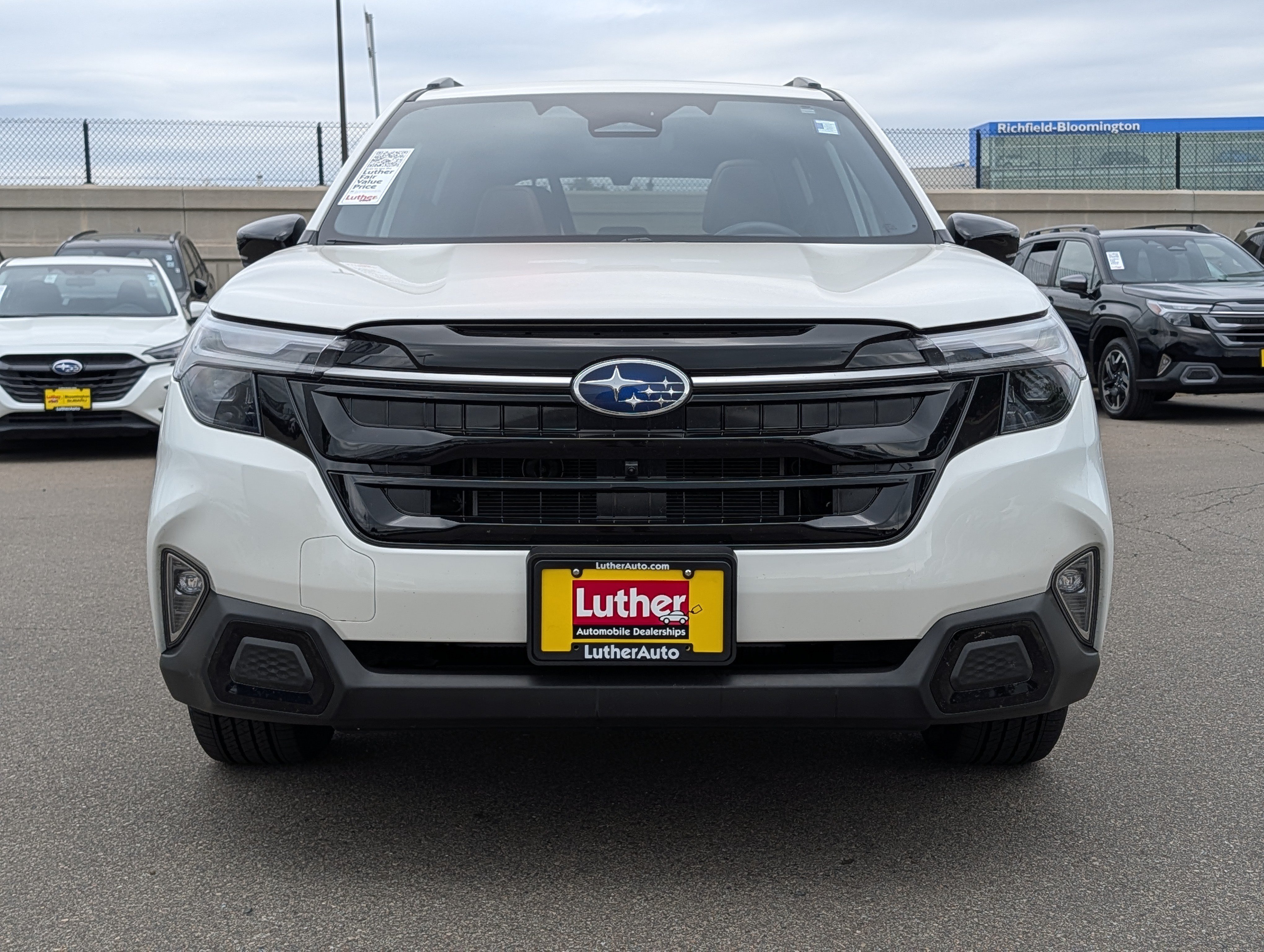 Used 2025 Subaru Forester Touring AWD/4WD image 2