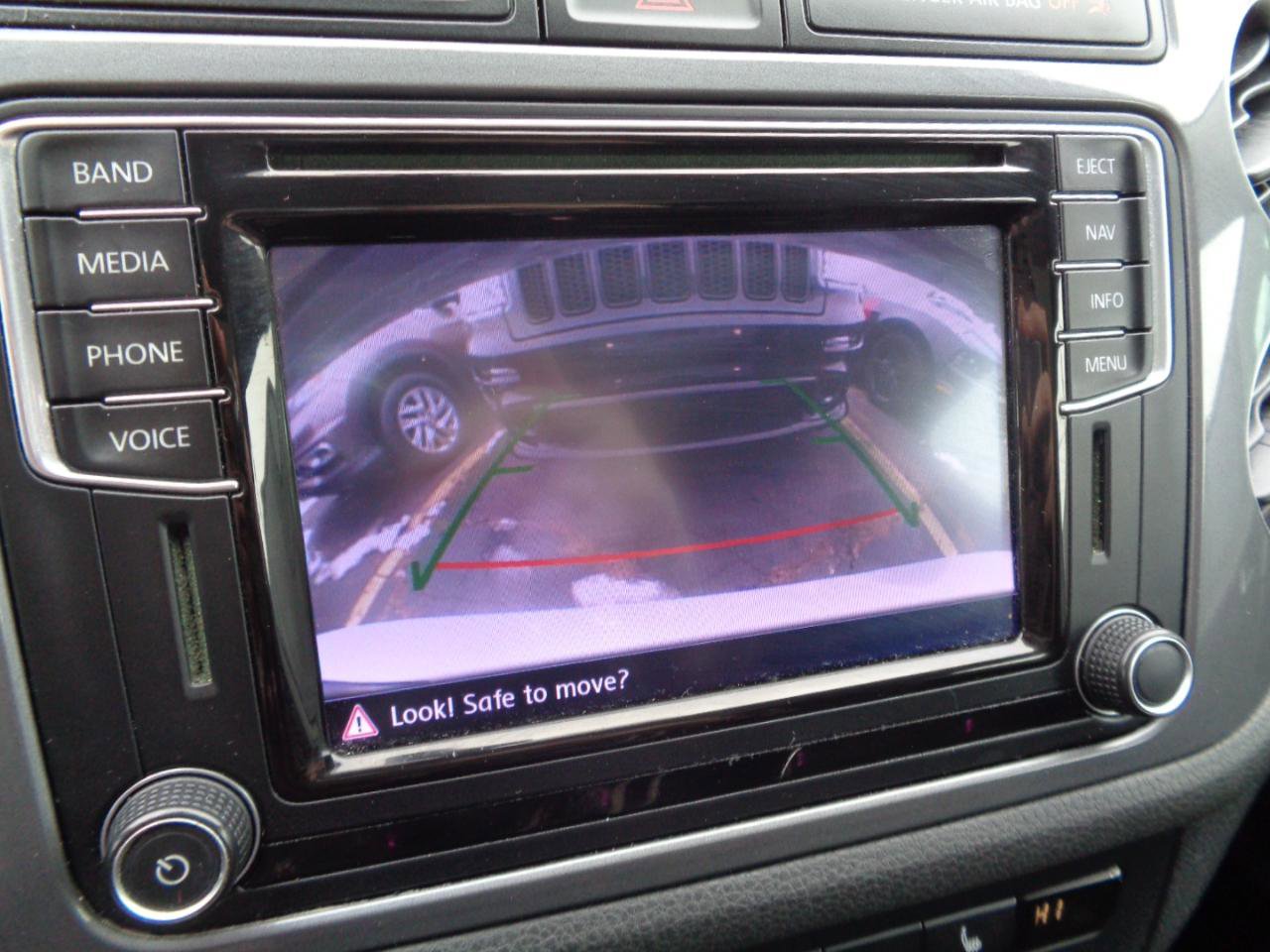 Used 2017 Volkswagen Tiguan Sport image 37