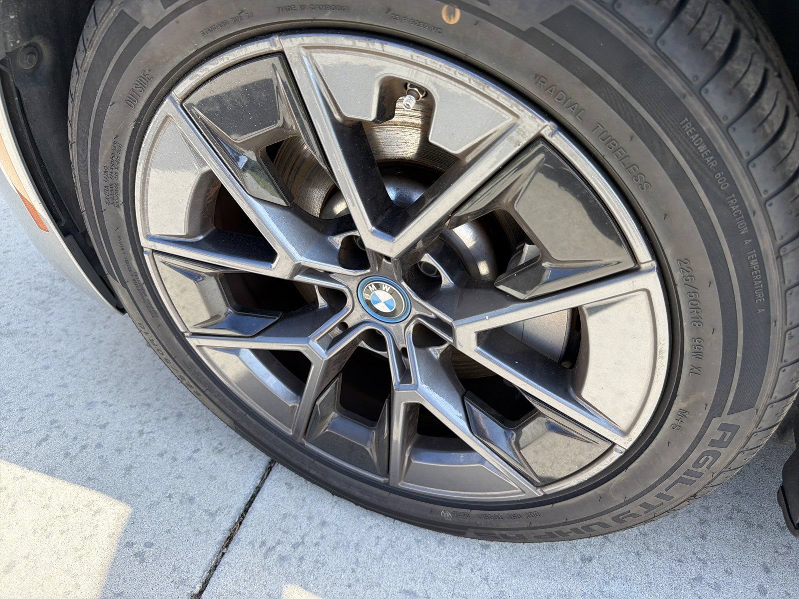 Used 2023 BMW i4 eDrive35 w/ Premium Package RWD image 10