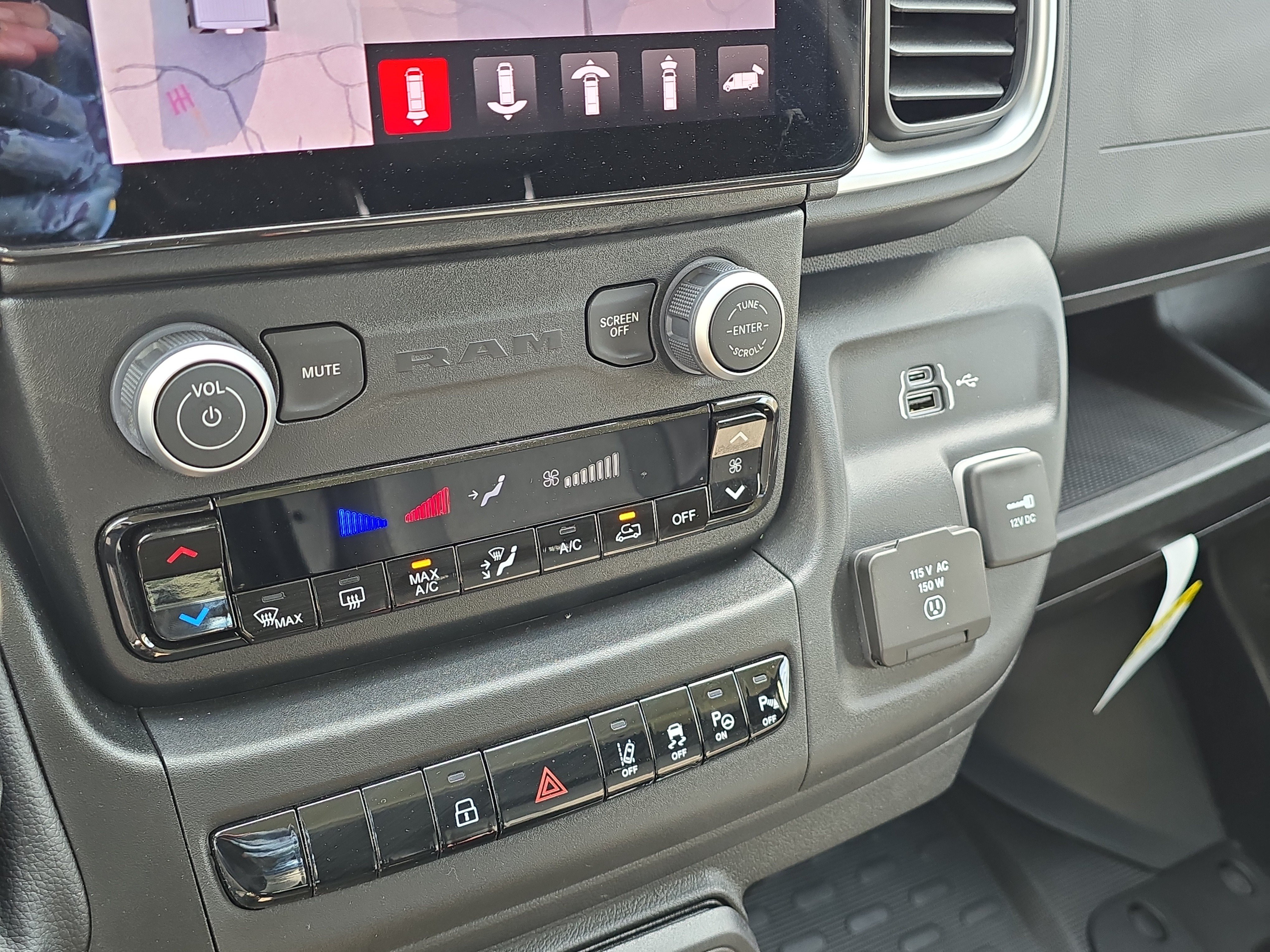 Used 2026 RAM ProMaster 3500 w/ Quick Order Package 22G SLT FWD image 21