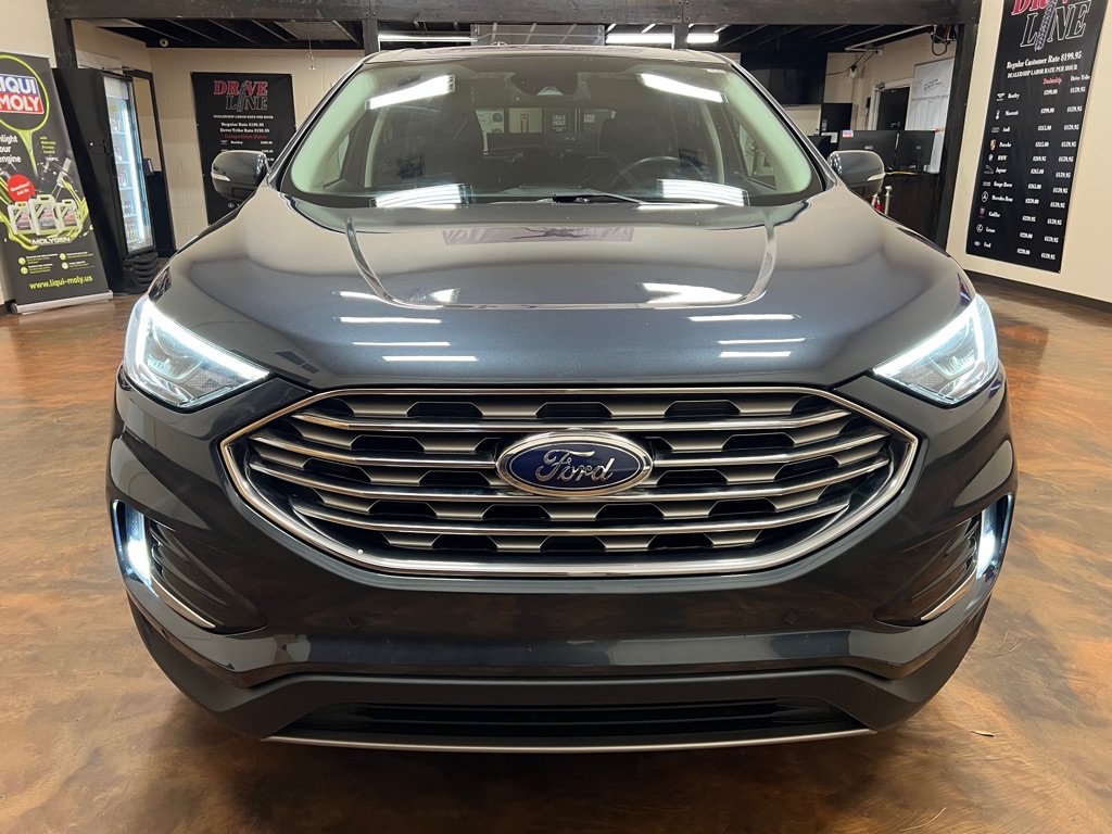 Used 2022 Ford Edge Titanium AWD/4WD image 4