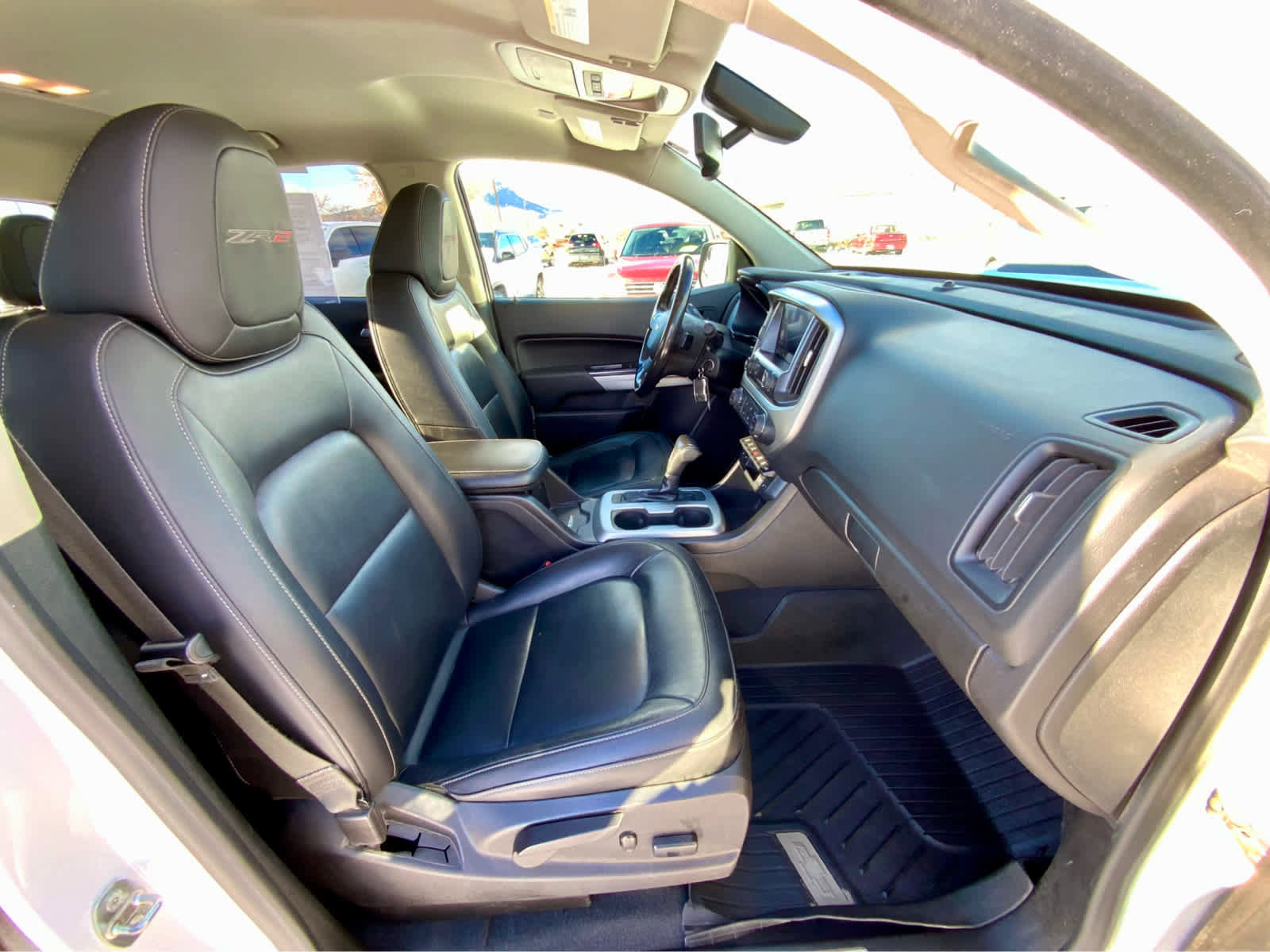 Used 2019 Chevrolet Colorado ZR2 image 25