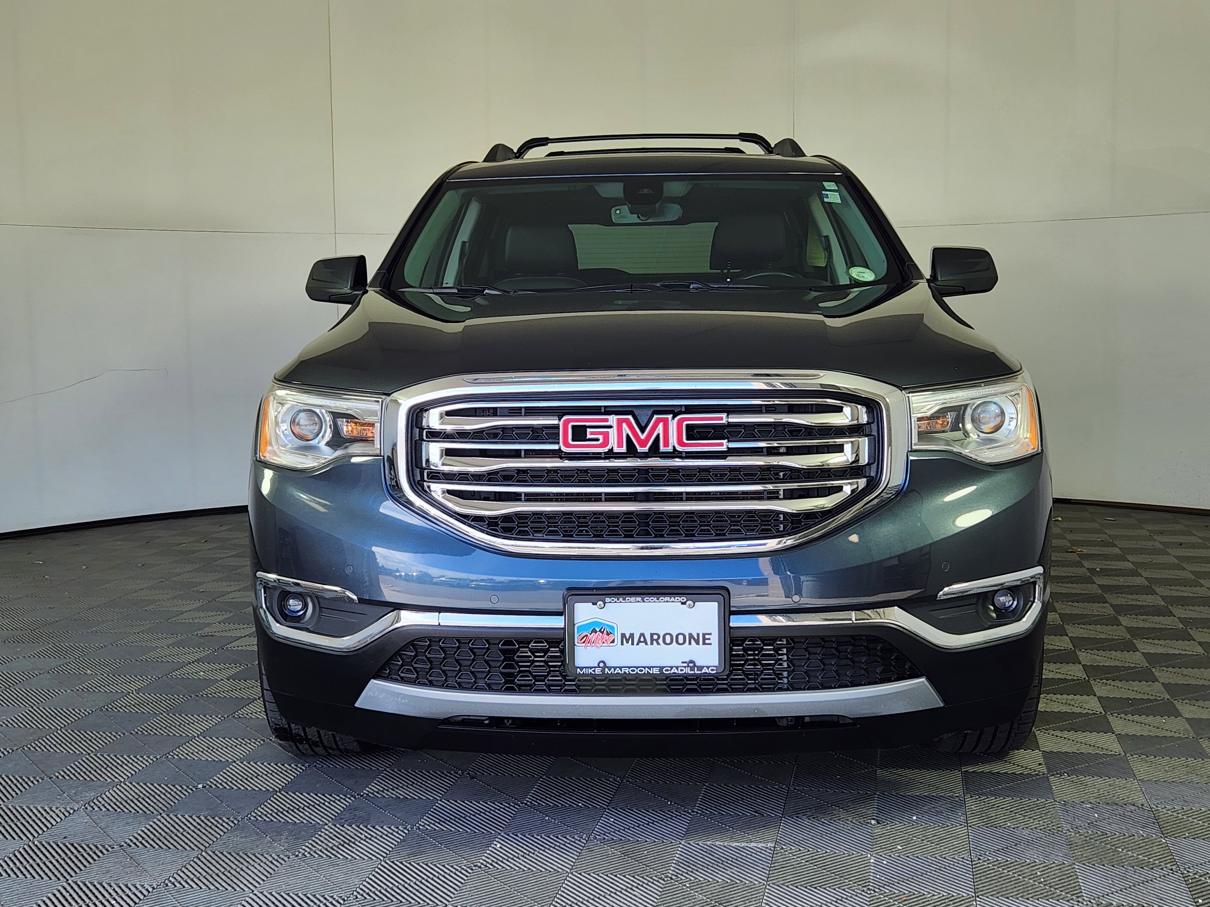 Used 2019 GMC Acadia SLT w/ LPO, Floor Liner Package image 2