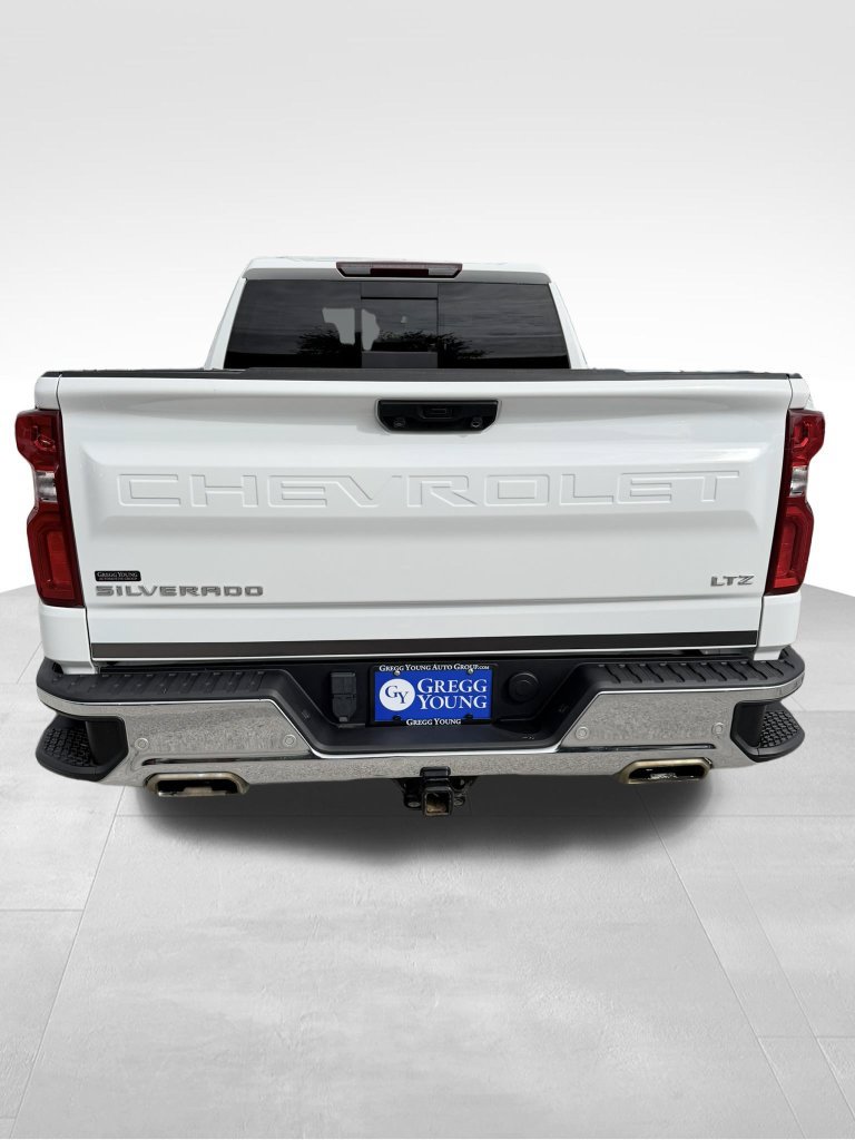 Used 2024 Chevrolet Silverado 1500 LTZ AWD/4WD image 4