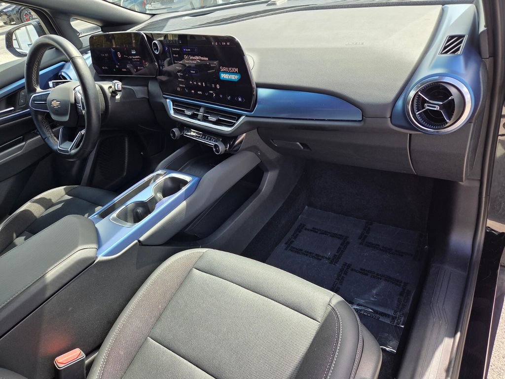 Certified 2025 Chevrolet Equinox EV LT w/ Convenience Package image 15