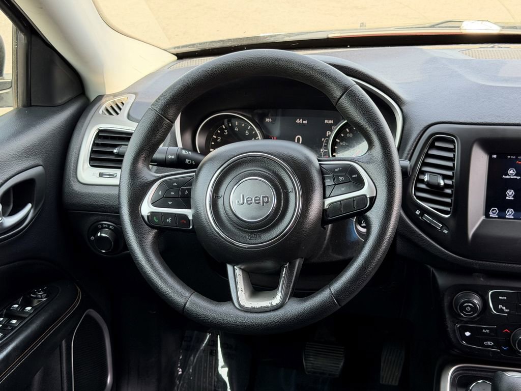 Used 2018 Jeep Compass Sport w/ Tech Group image 17