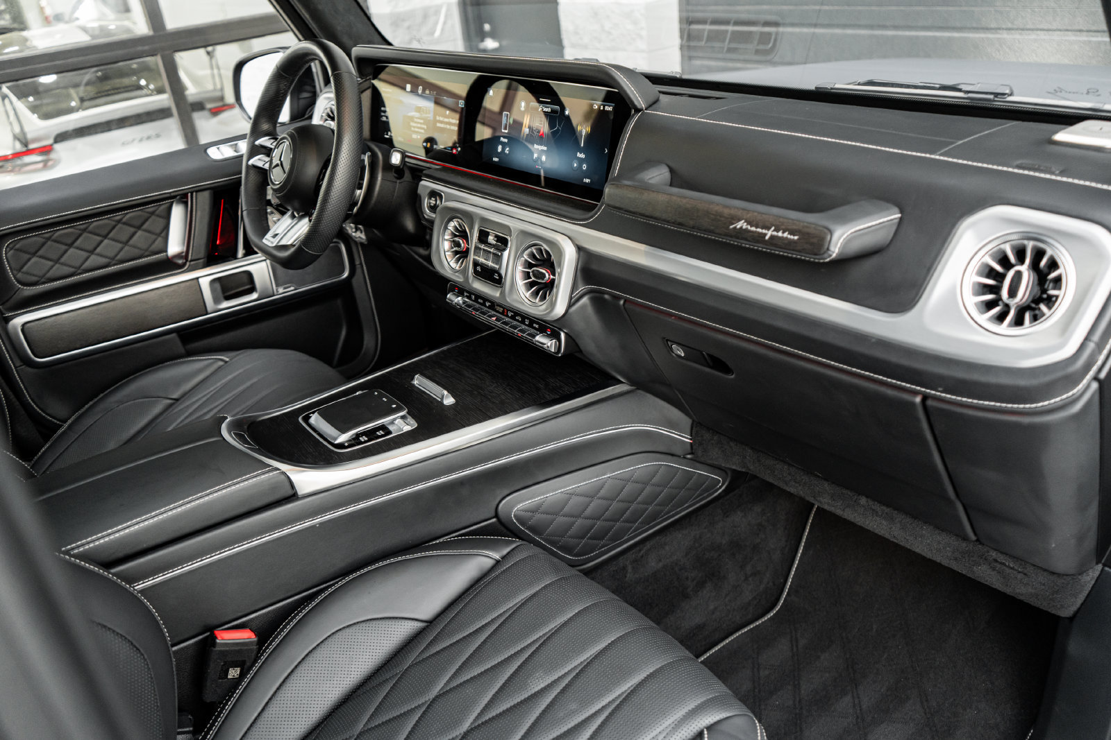 Used 2025 Mercedes-Benz G 63 AMG 4MATIC image 2