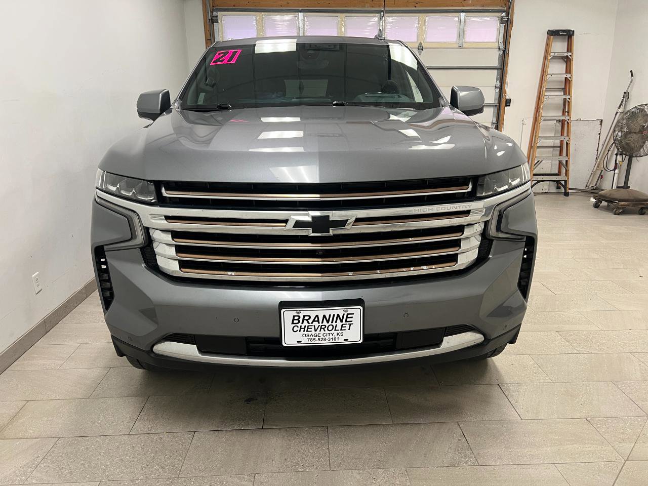 Used 2021 Chevrolet Tahoe High Country w/ Premium Package AWD/4WD image 15