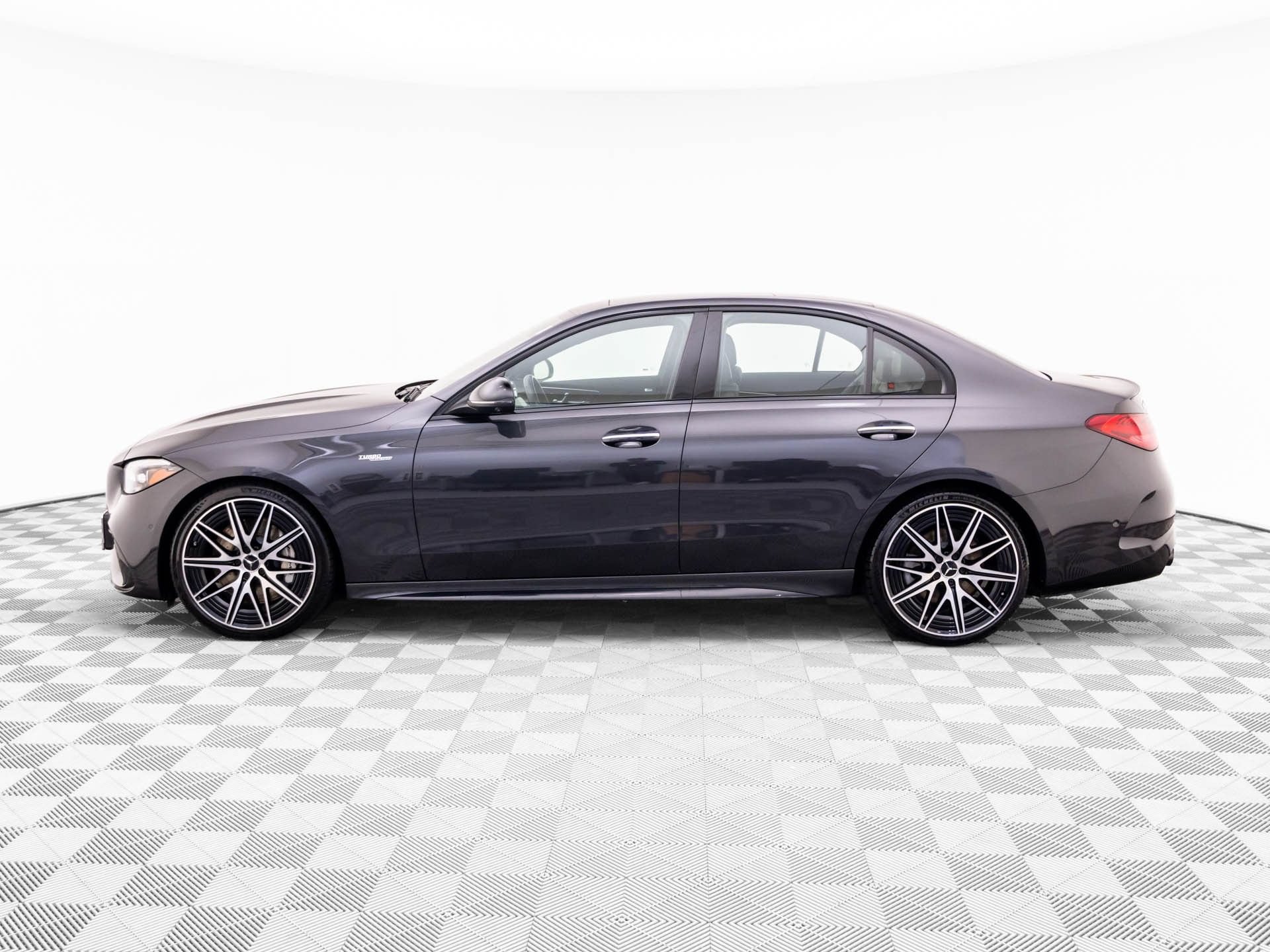 Used 2023 Mercedes-Benz C 43 AMG 4MATIC Sedan image 2