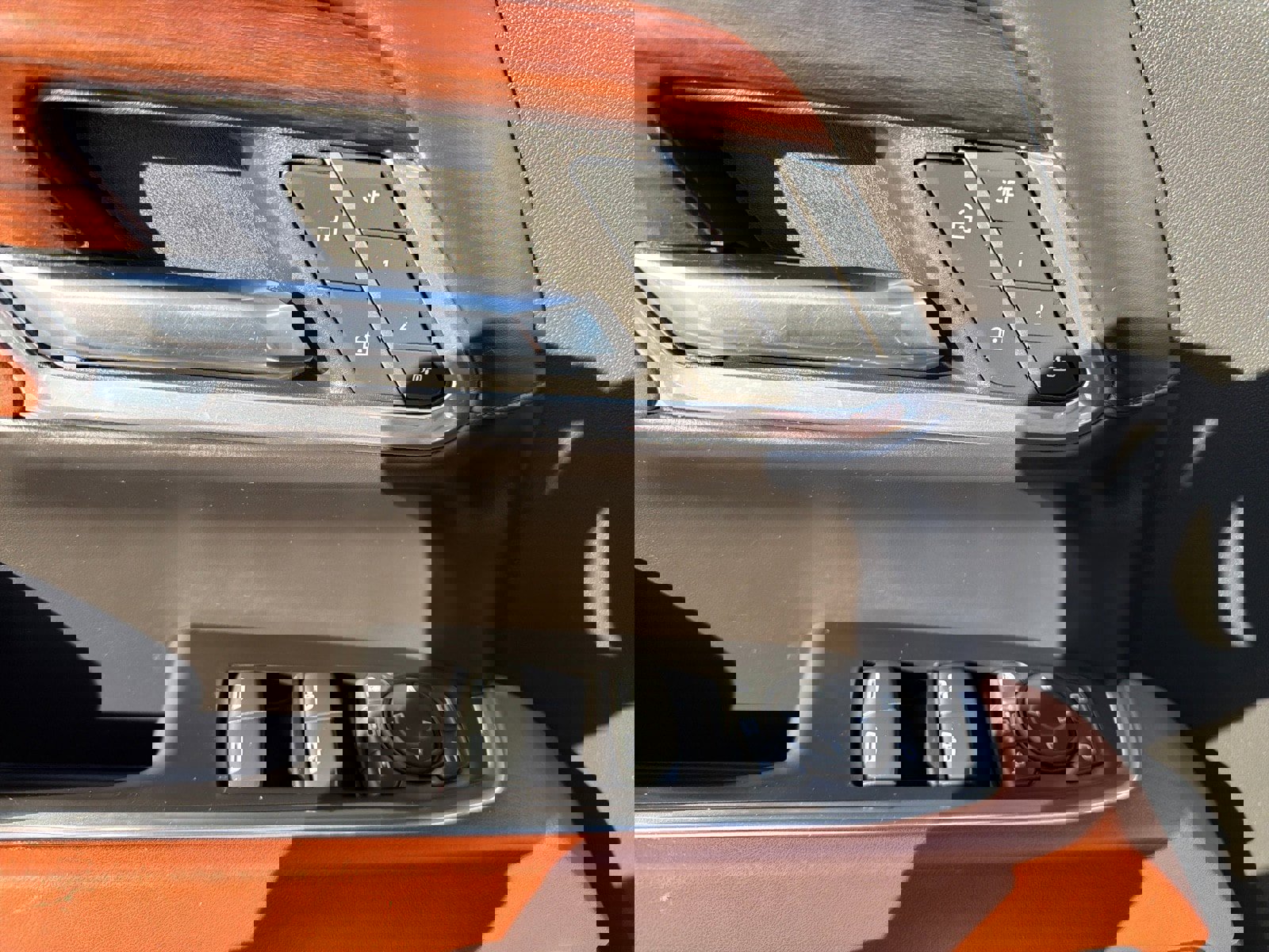 Used 2024 GMC Sierra 2500 Denali Ultimate image 27