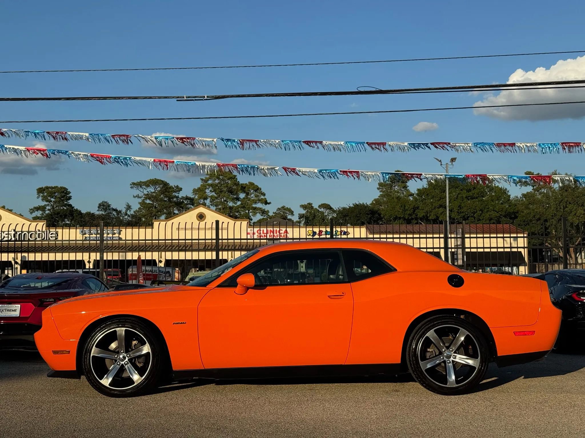 Used 2014 Dodge Challenger R/T image 8