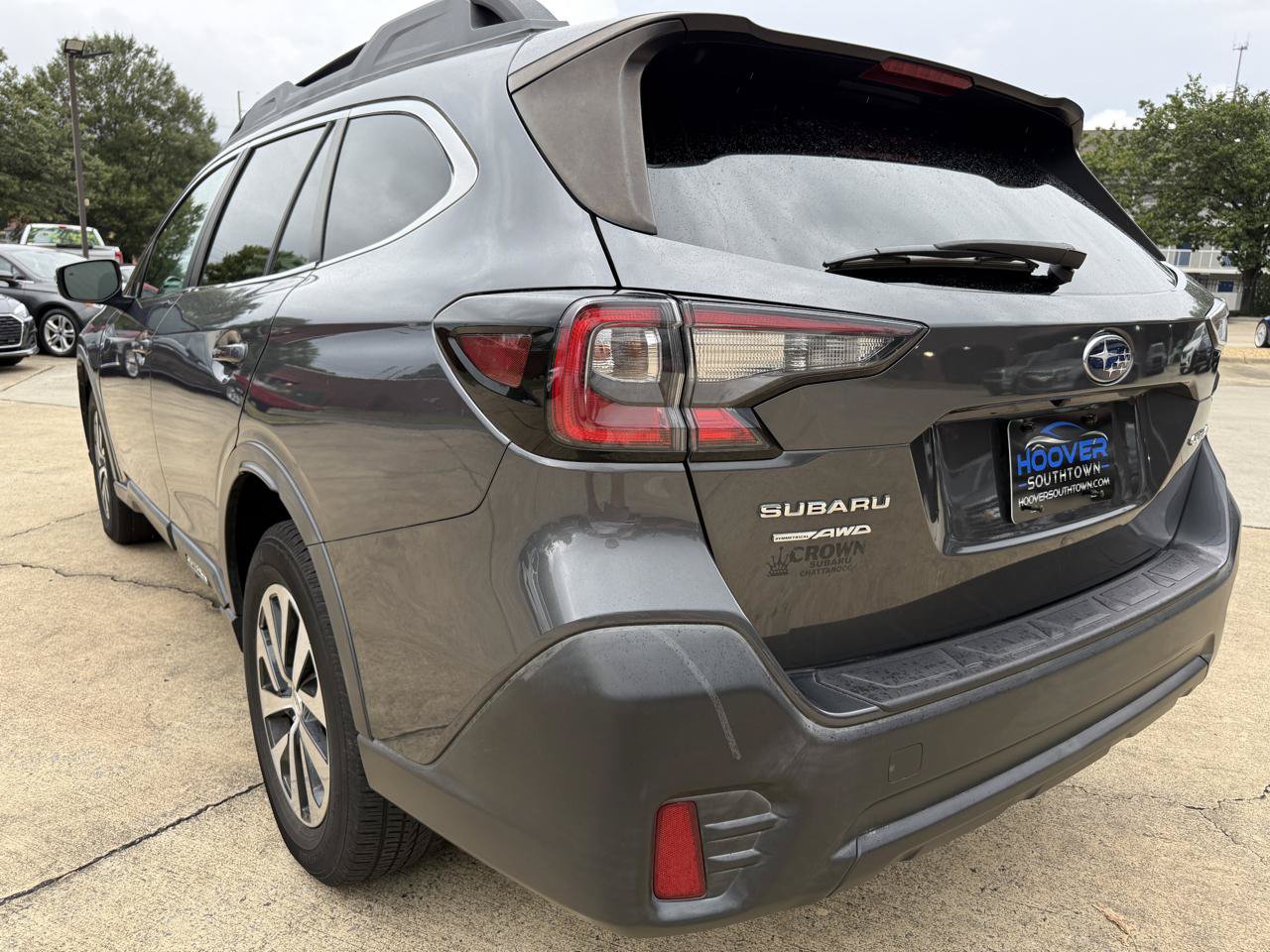 Used 2021 Subaru Outback Premium AWD/4WD image 3