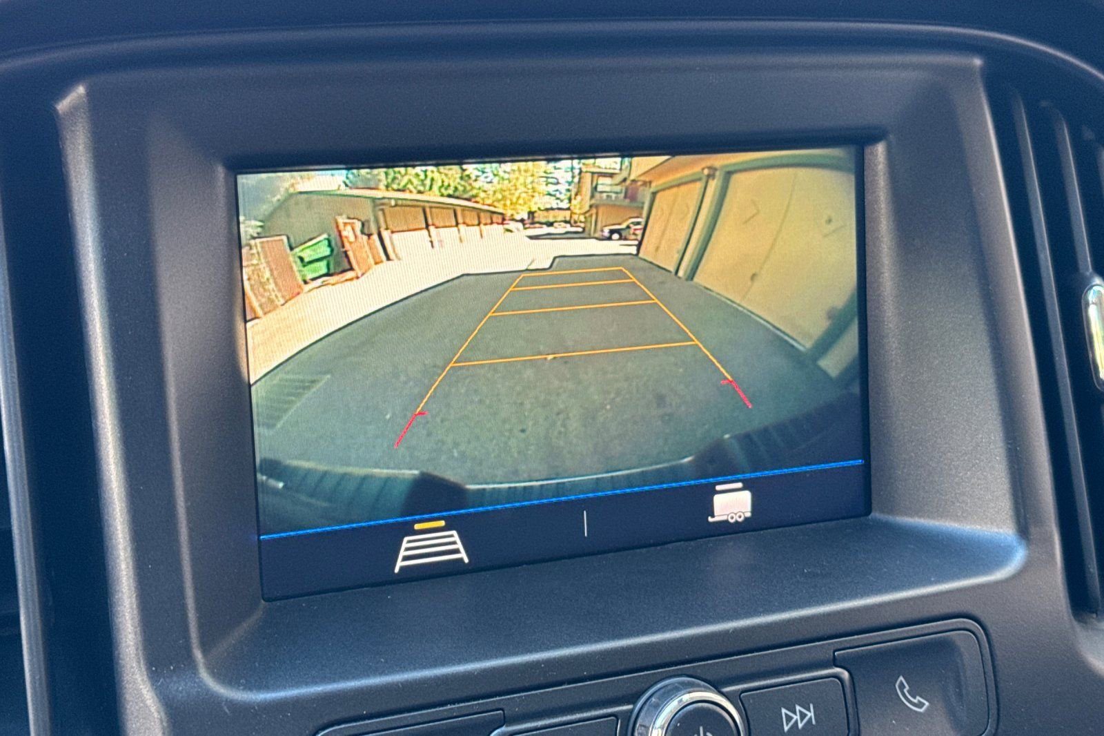 Used 2022 Chevrolet Colorado W/T w/ Custom Special Edition image 27