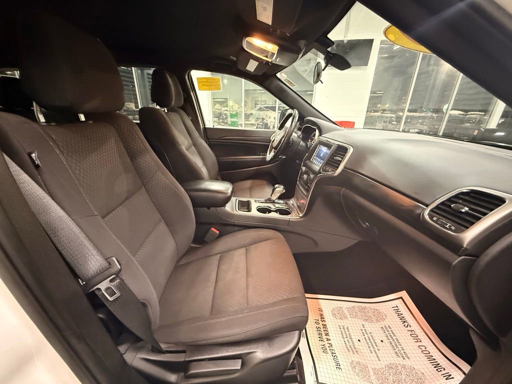 Used 2020 Jeep Grand Cherokee Laredo image 15