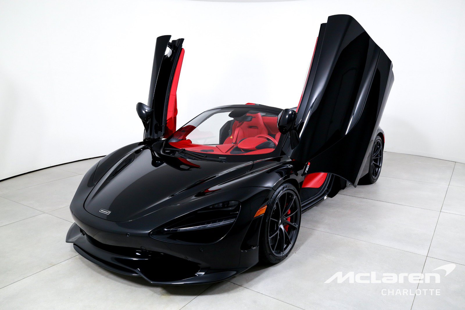 Used 2026 McLaren 750S Spider RWD image 6