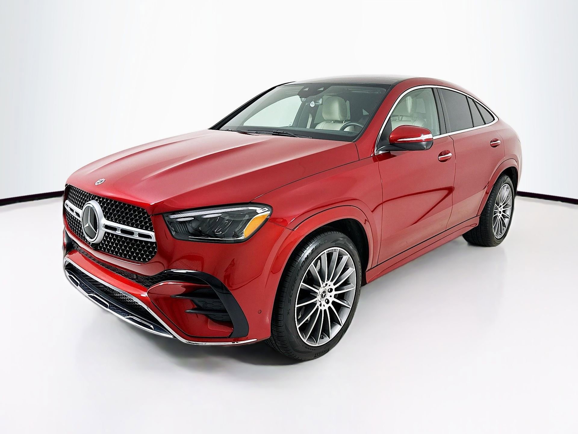 Used 2025 Mercedes-Benz GLE 450 4MATIC Coupe image 3