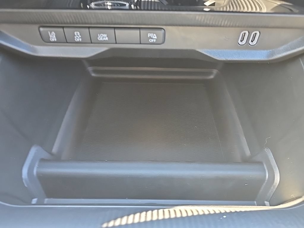 New 2026 Jeep Cherokee Limited AWD/4WD image 36