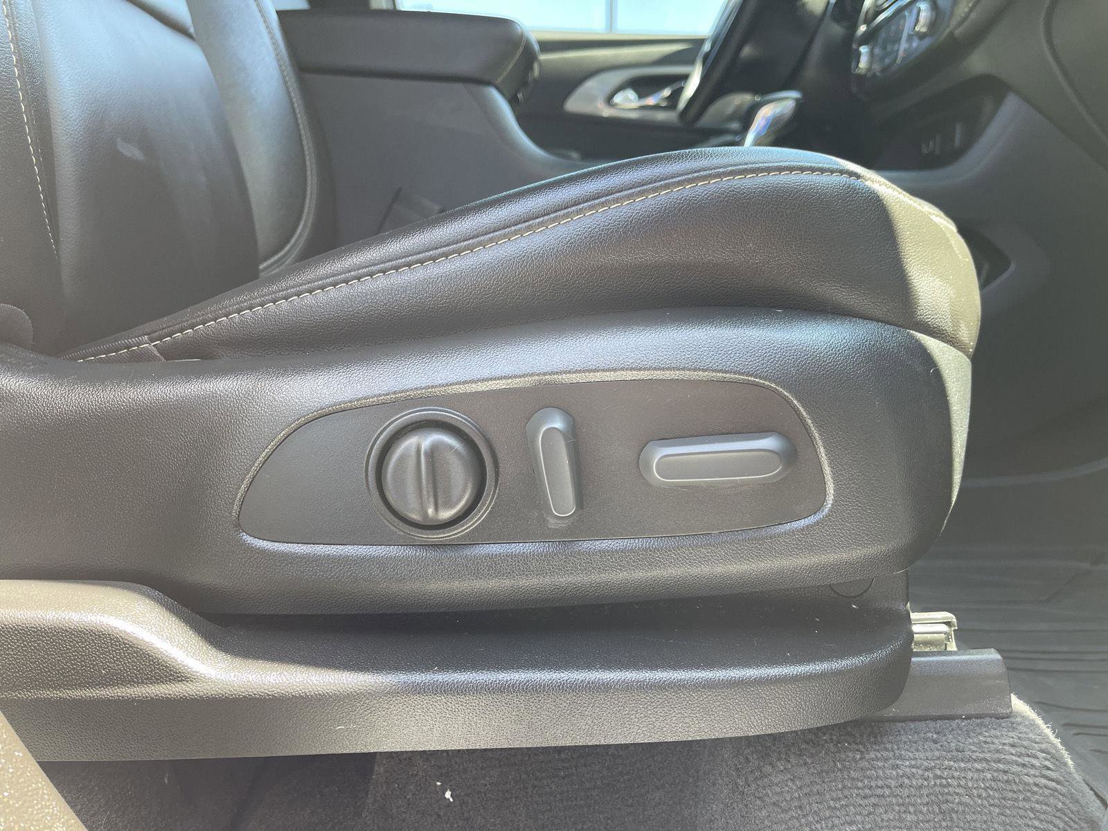 Used 2023 Chevrolet Traverse LT w/ LPO, Floor Liner Package FWD image 36
