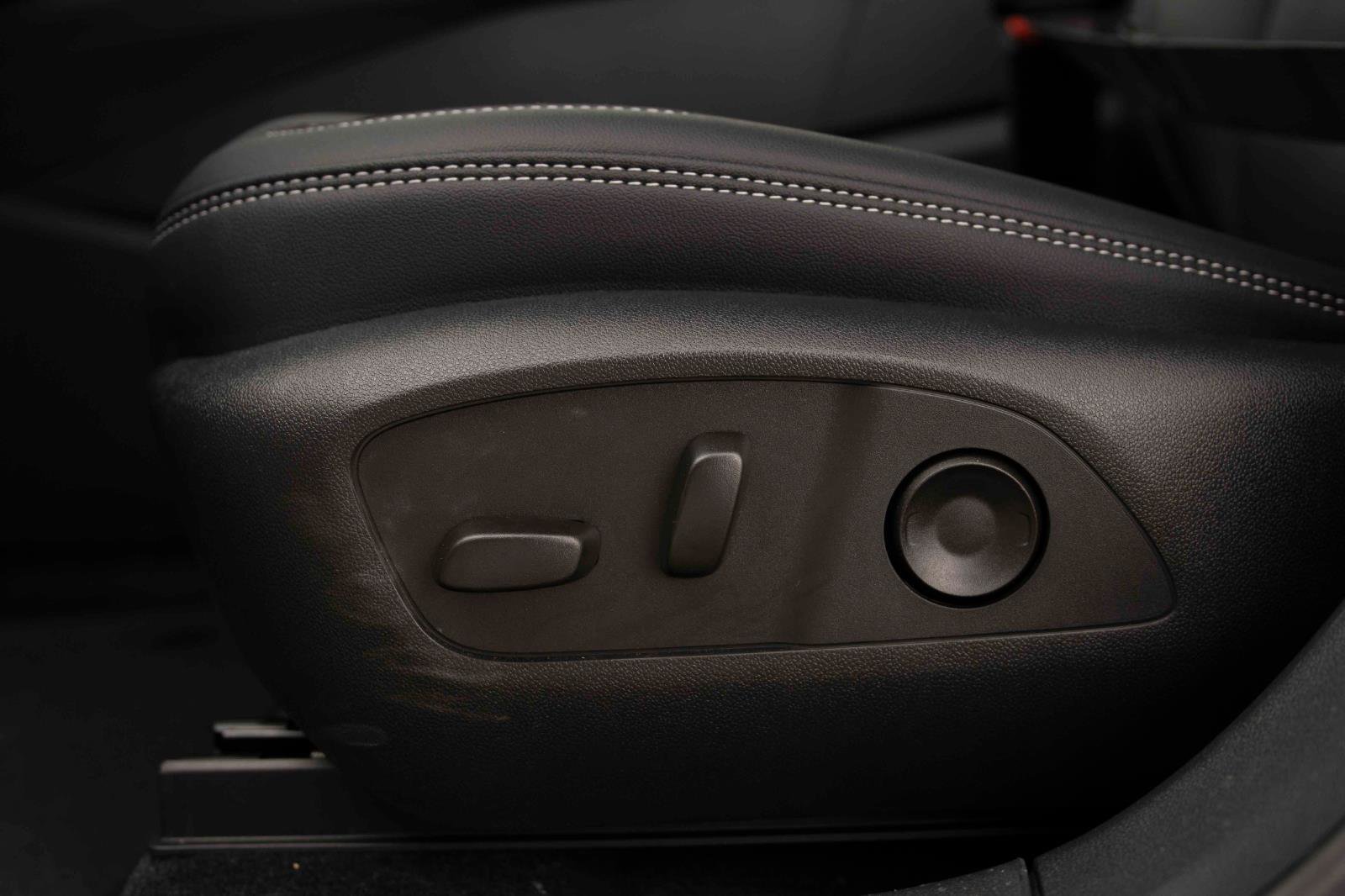 New 2026 Chevrolet Blazer EV LT image 19