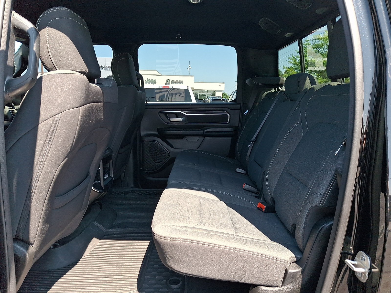 Certified 2024 RAM 1500 Big Horn AWD/4WD image 10
