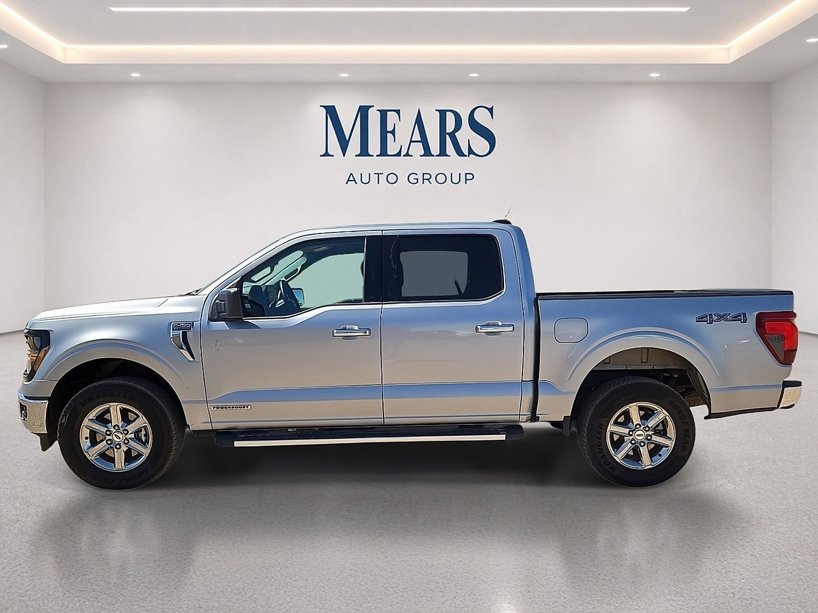 Used 2025 Ford F150 XLT w/ Equipment Group 301A Standard AWD/4WD image 2