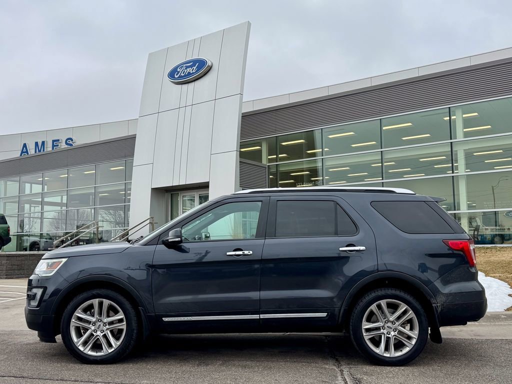 Certified 2017 Ford Explorer Limited image 3