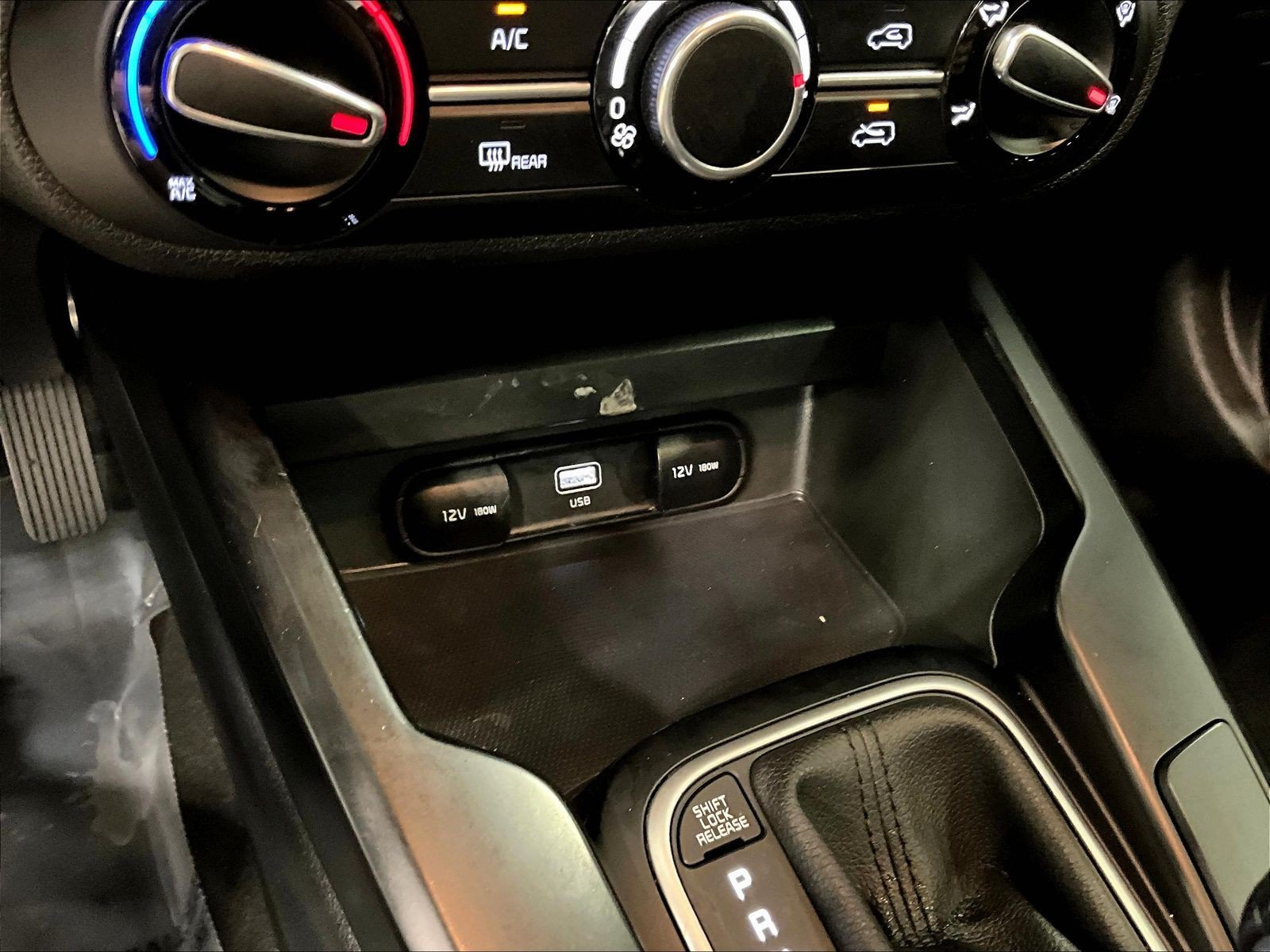 Used 2024 Kia Soul LX FWD image 16