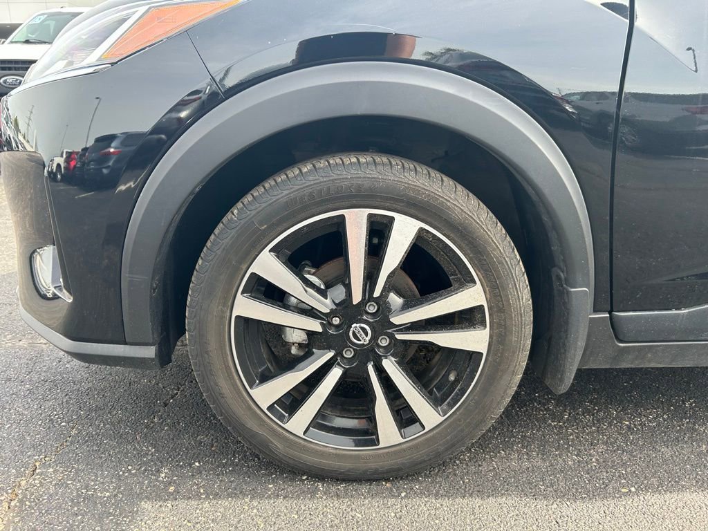 Used 2024 Nissan Kicks S FWD image 11