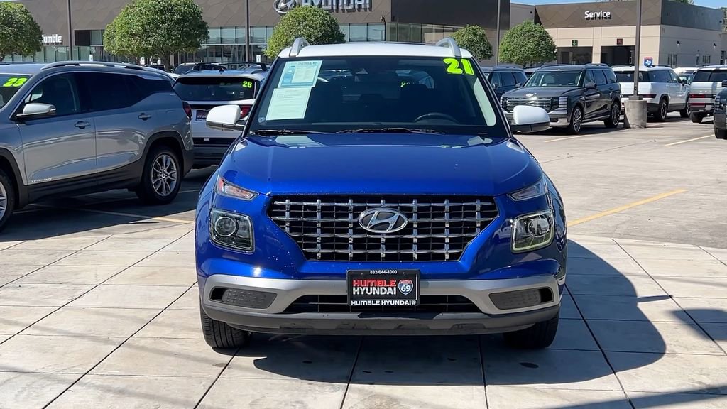 Certified 2021 Hyundai Venue SEL image 9