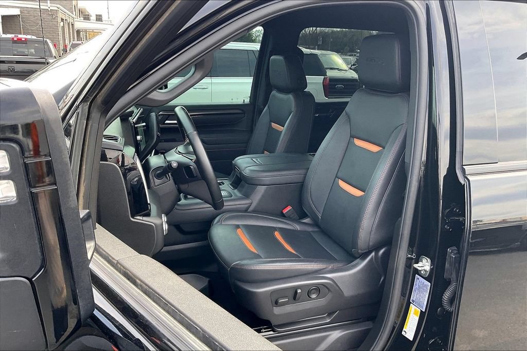 Used 2025 GMC Sierra 2500 AT4 w/ Technology Package AWD/4WD image 24