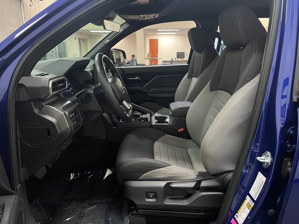 Used 2024 Toyota Tacoma TRD Off-Road image 10