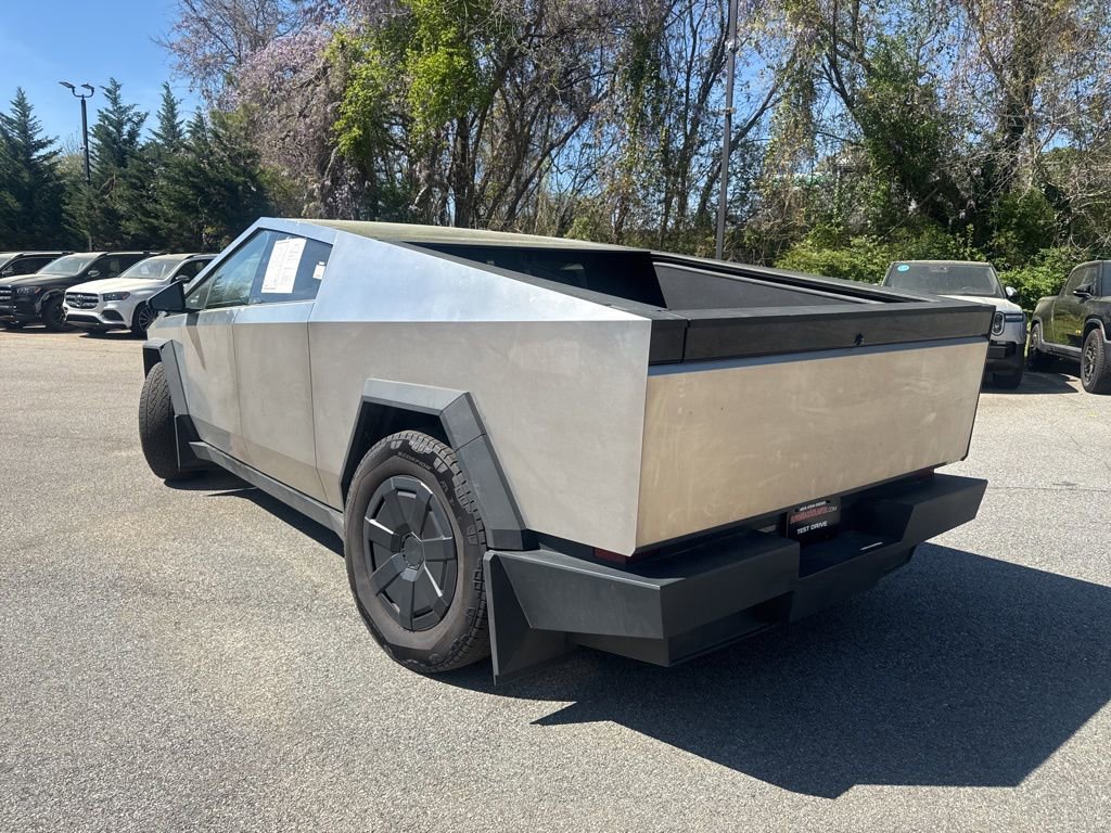 Used 2024 Tesla Cybertruck AWD Crew Cab image 2