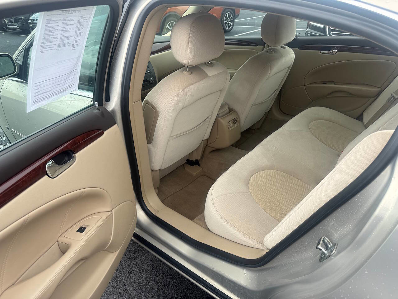 Used 2008 Buick Lucerne CX w/ Driver Confidence Package image 9