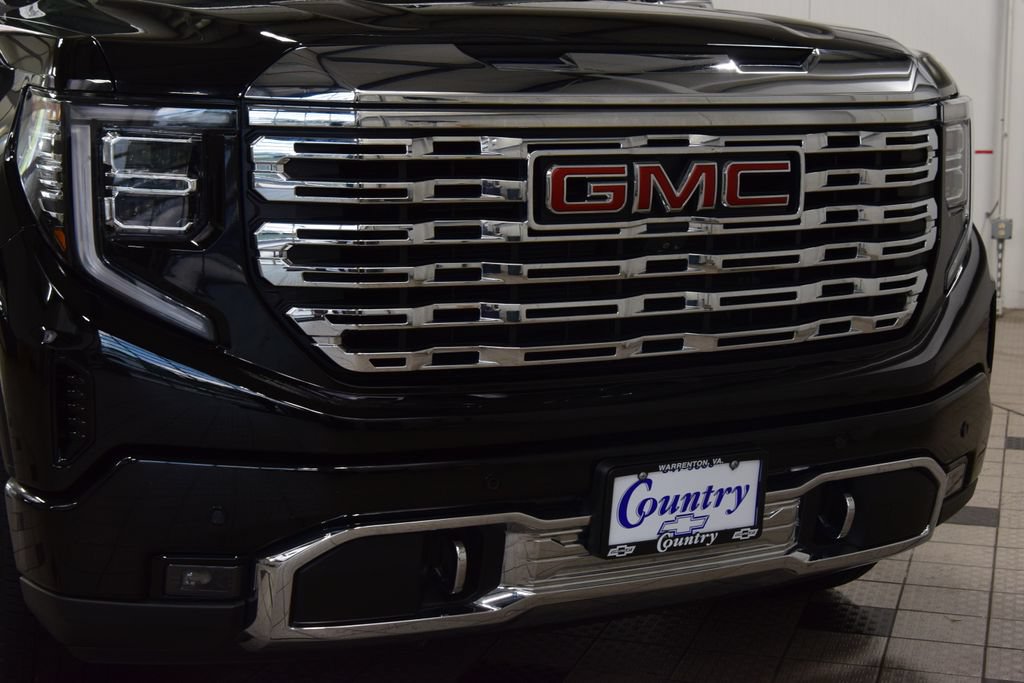 Used 2022 GMC Sierra 1500 Denali w/ Technology Package AWD/4WD image 13