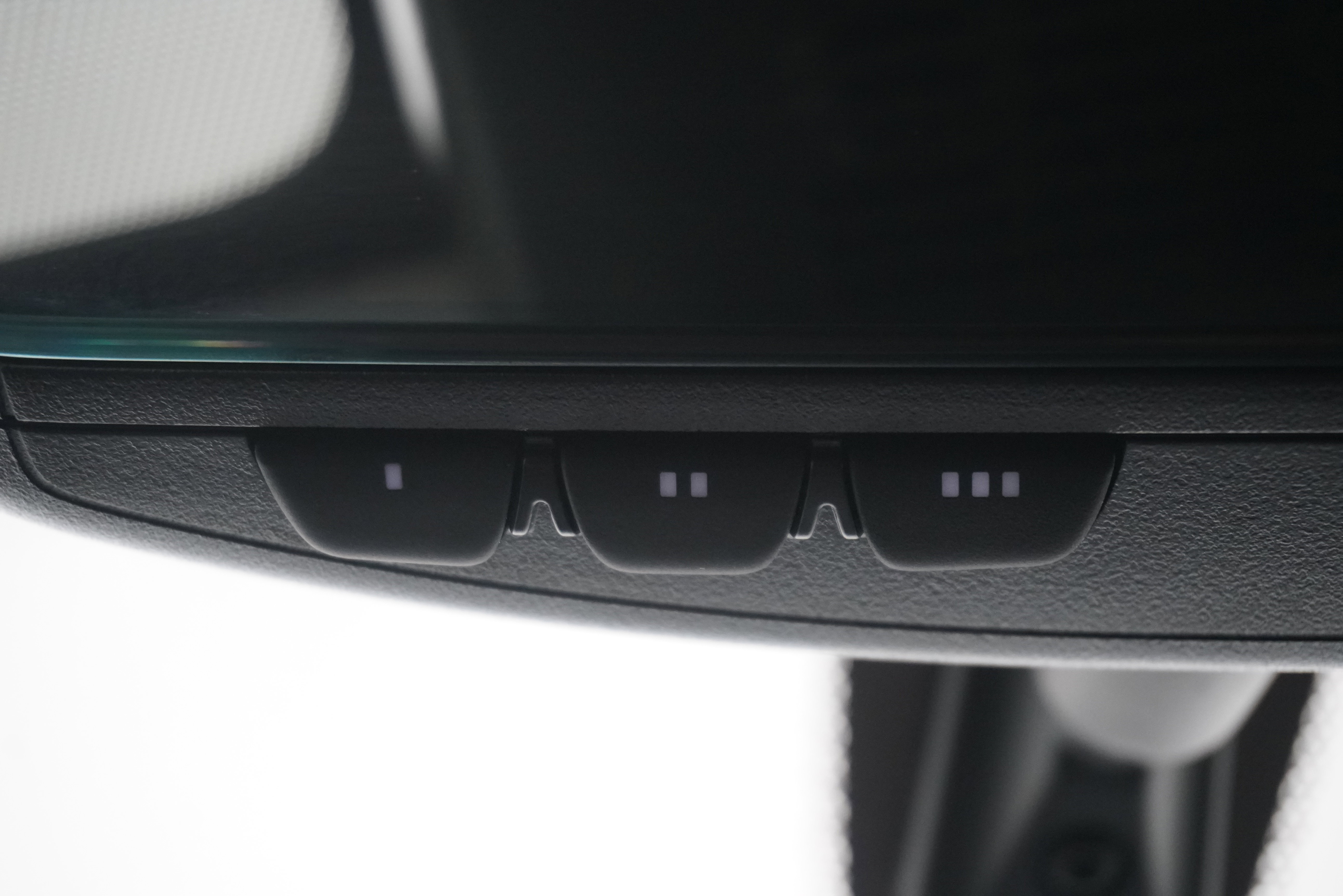 Used 2023 Nissan Sentra SR w/ SR Premium Package FWD image 21