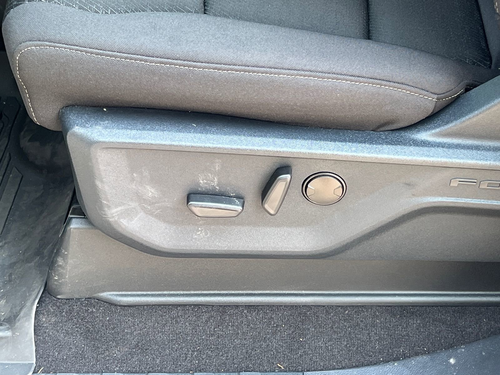 New 2023 Ford F150 XLT w/ Equipment Group 302A High image 10