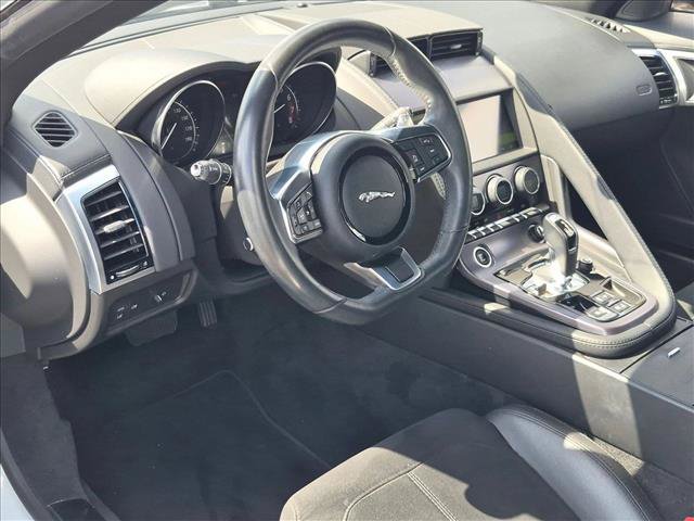 Used 2020 Jaguar F-TYPE Coupe RWD image 9
